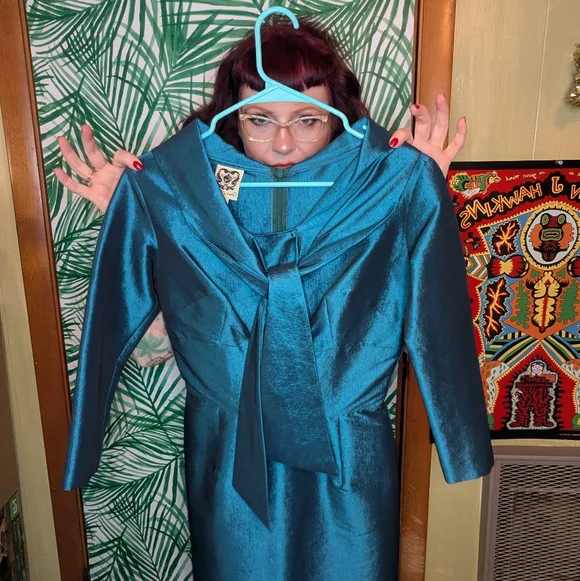 Vintage-Style Teal Satin Tie-Neck Dress - Picture 1 of 6